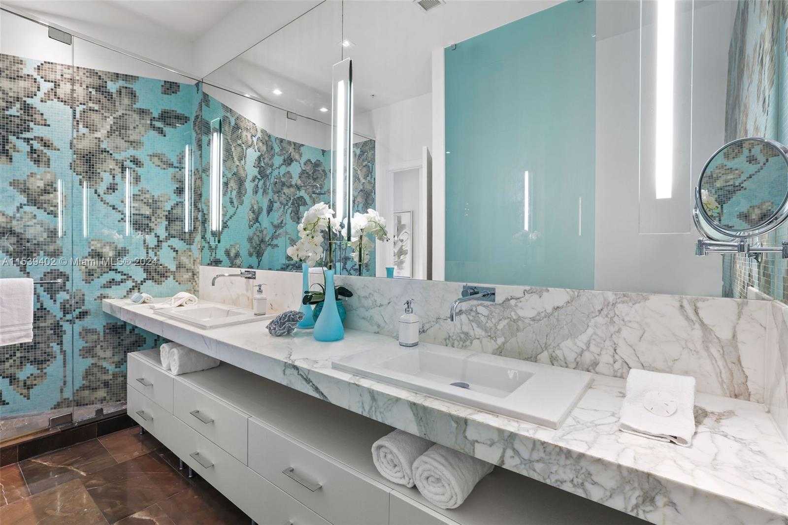 Small Image of 2001 MERIDIAN AVE #101, Miami Beach Number 29
