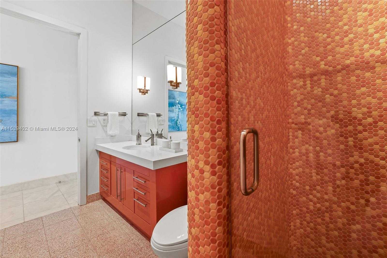 Small Image of 2001 MERIDIAN AVE #101, Miami Beach Number 35