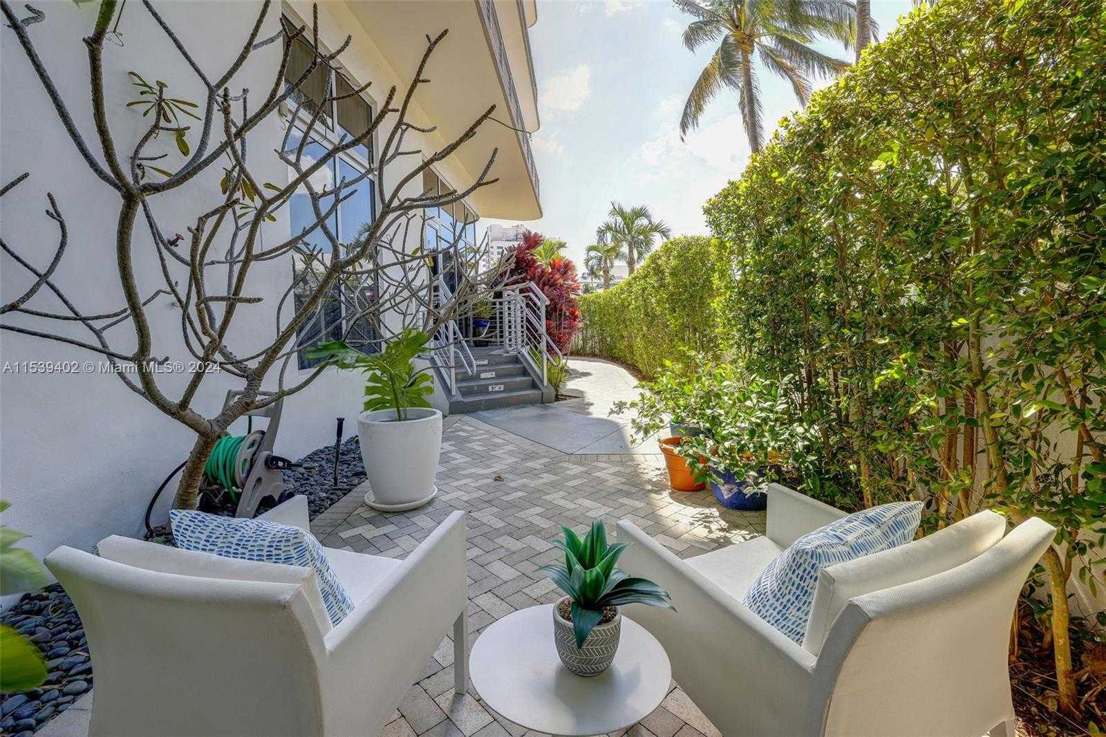 Small Image of 2001 MERIDIAN AVE #101, Miami Beach Number 49