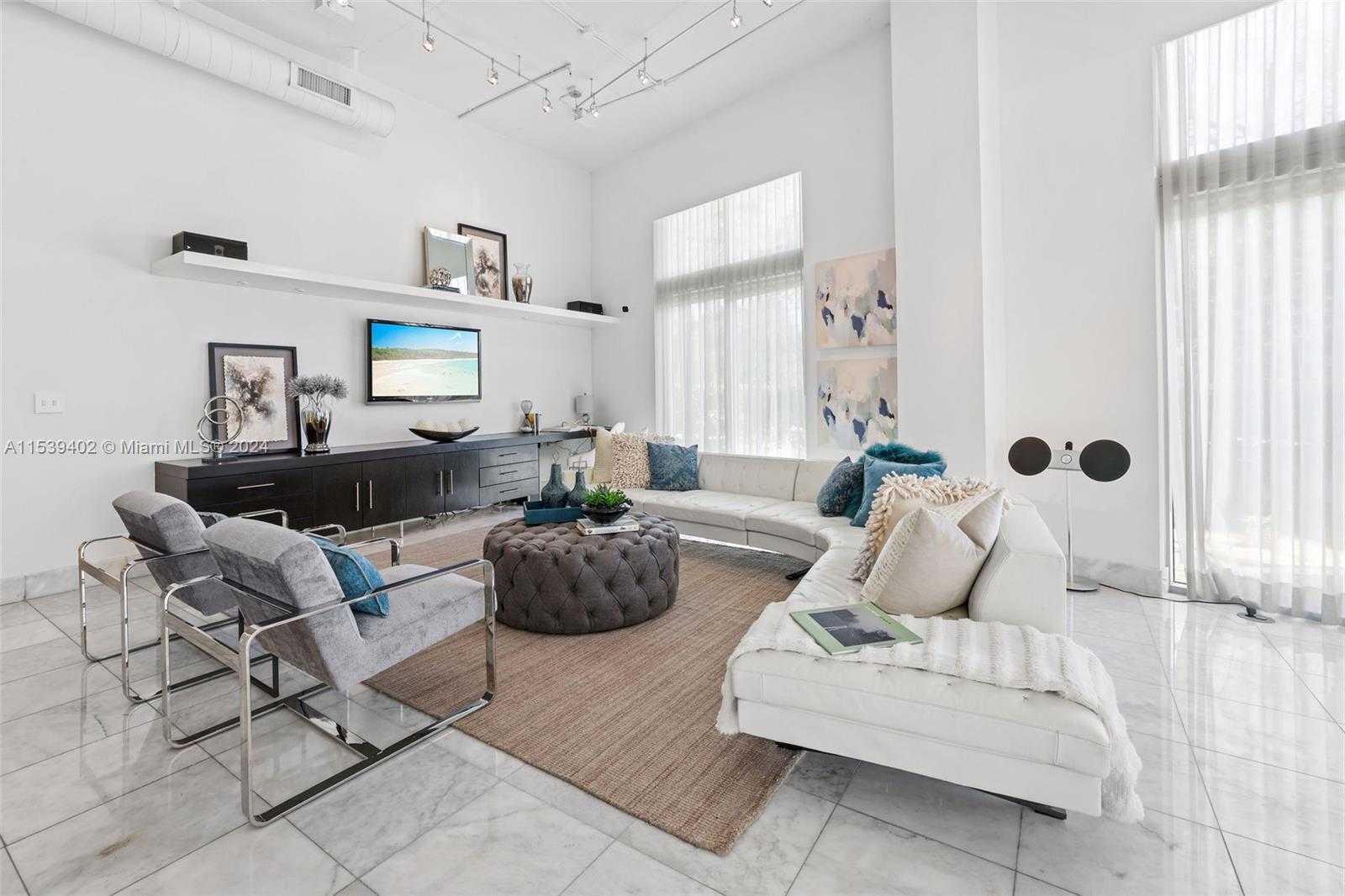Small Image of 2001 MERIDIAN AVE #101, Miami Beach Number 7