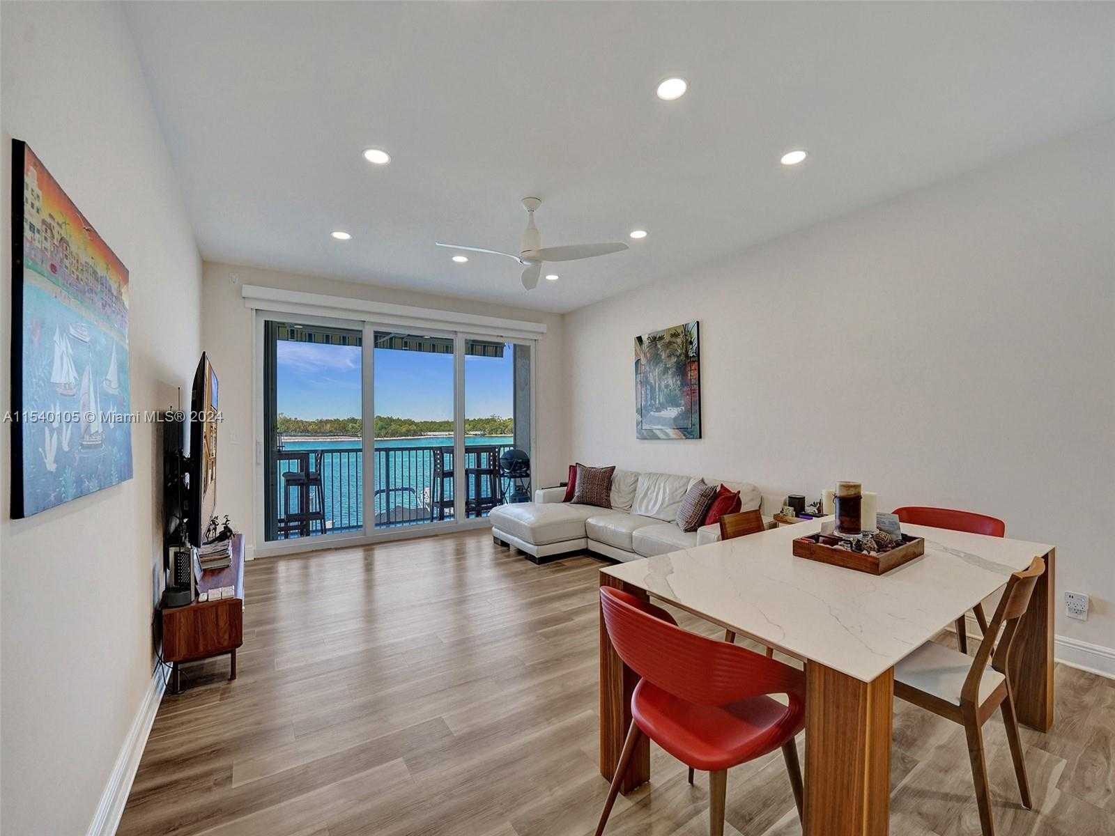 Small Image of 4212 NORTH OCEAN DR, Hollywood Number 45