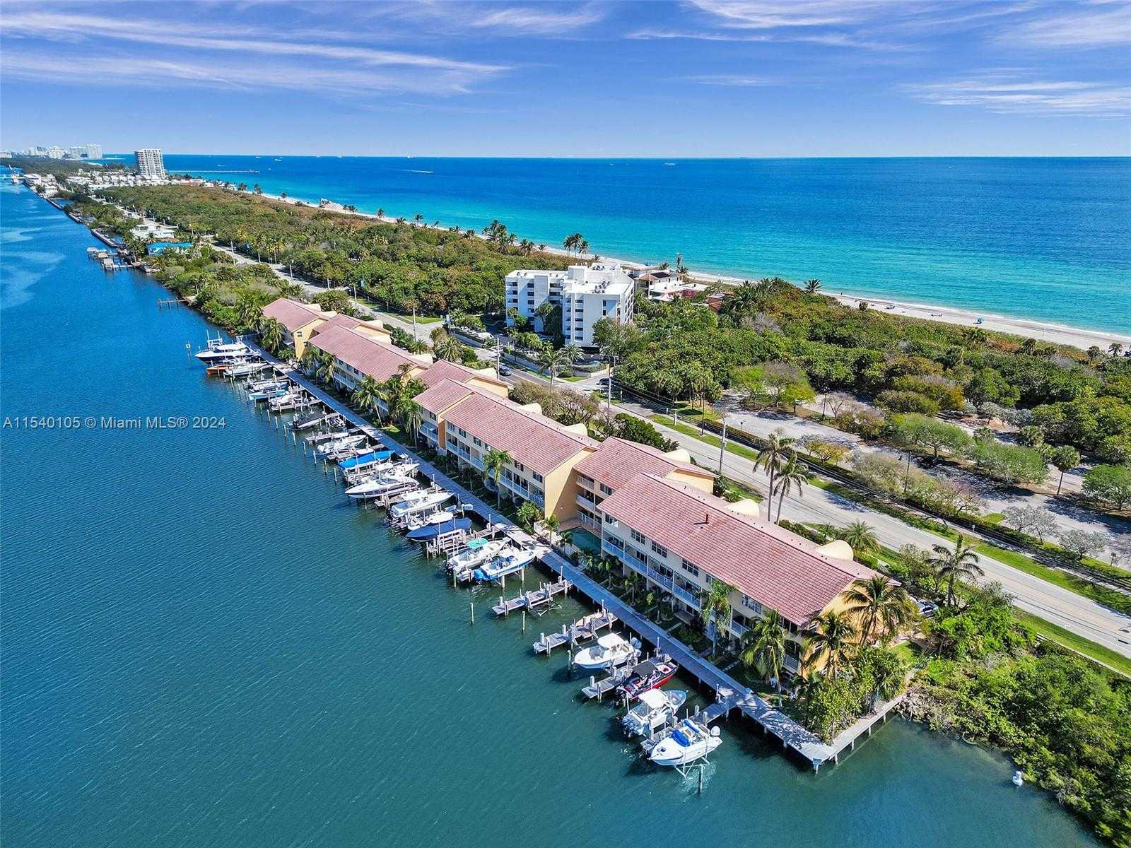 Small Image of 4212 NORTH OCEAN DR, Hollywood Number 6