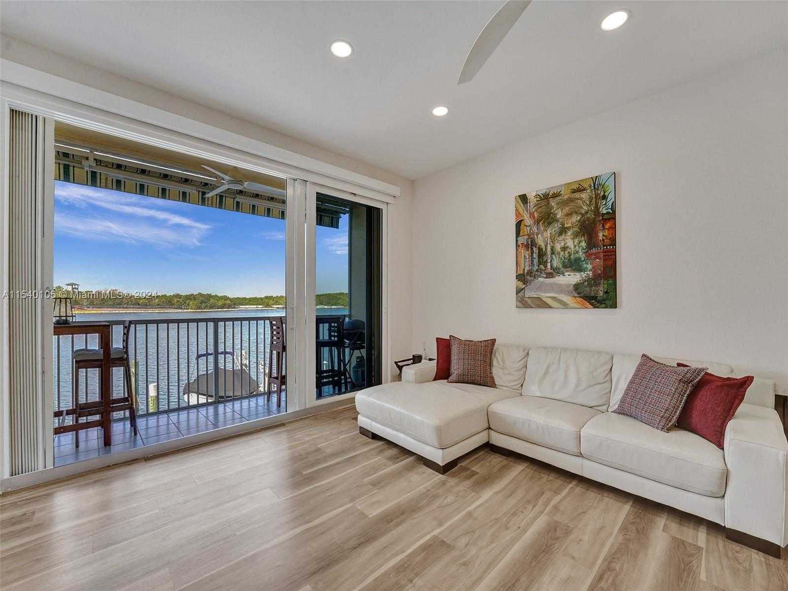 Small Image of 4212 NORTH OCEAN DR, Hollywood Number 68