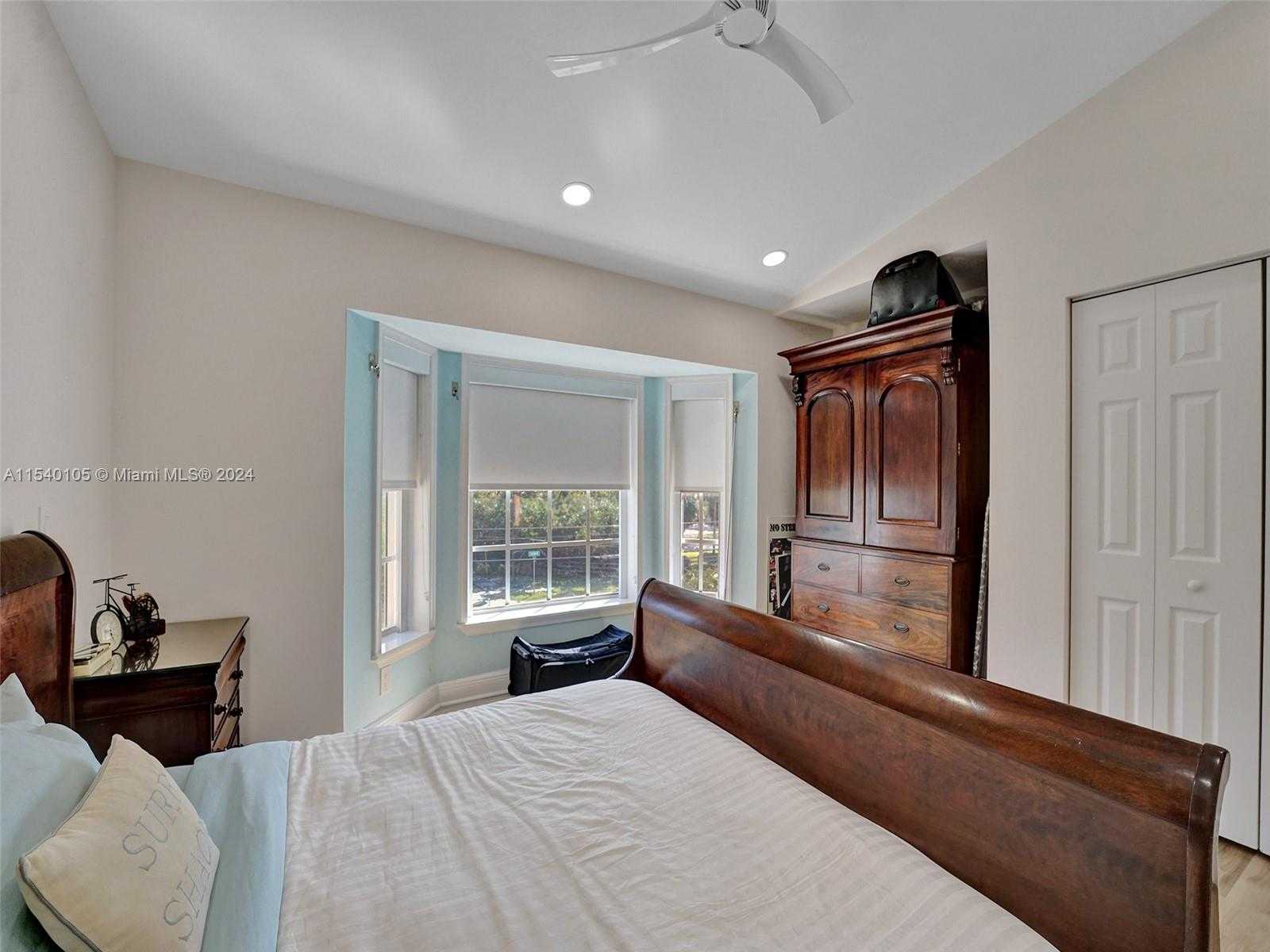 Small Image of 4212 NORTH OCEAN DR, Hollywood Number 83