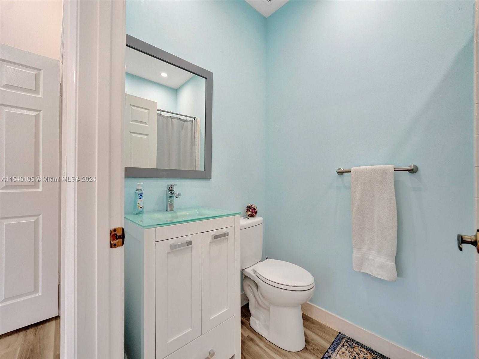 Small Image of 4212 NORTH OCEAN DR, Hollywood Number 84