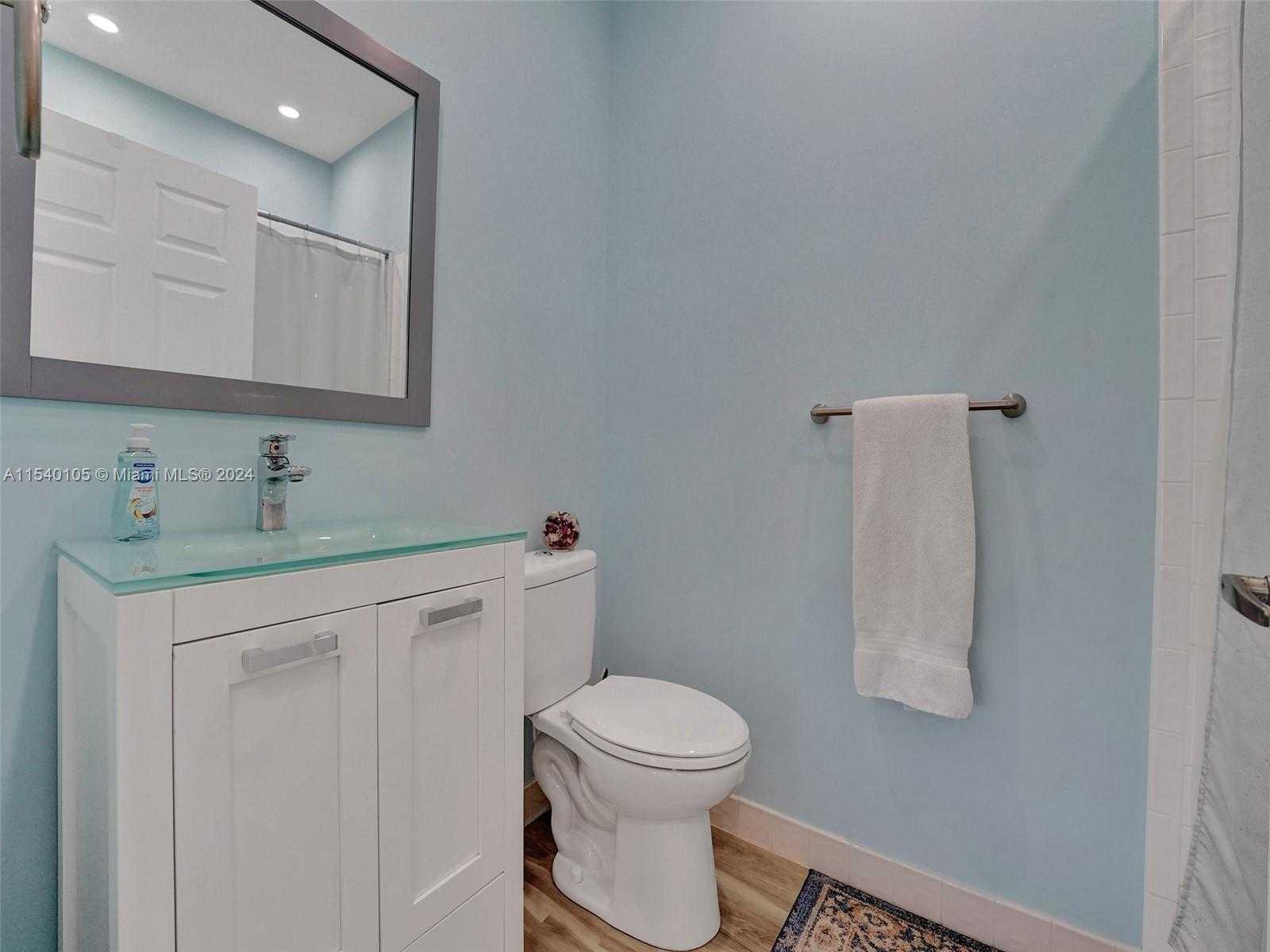 Small Image of 4212 NORTH OCEAN DR, Hollywood Number 85