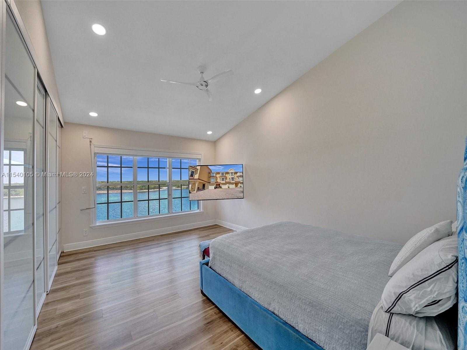 Small Image of 4212 NORTH OCEAN DR, Hollywood Number 91