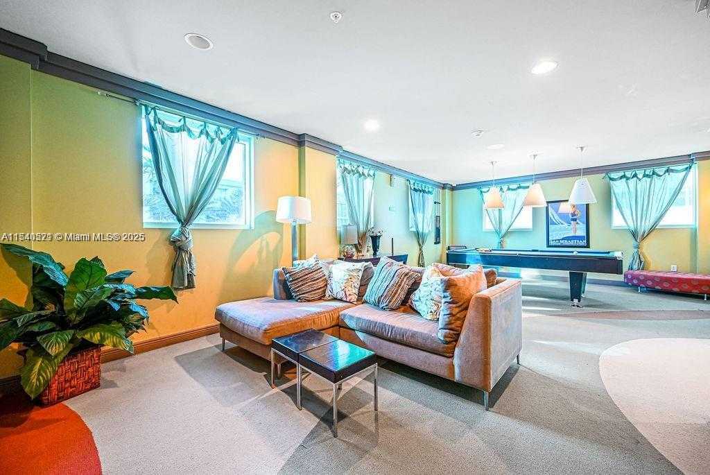 Small Image of 9201 COLLINS AVE #1023, Surfside Number 29