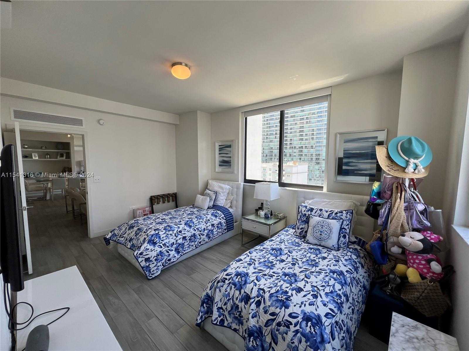 Small Image of 999 SOUTH WEST 1ST AVE #1504, Miami Number 11