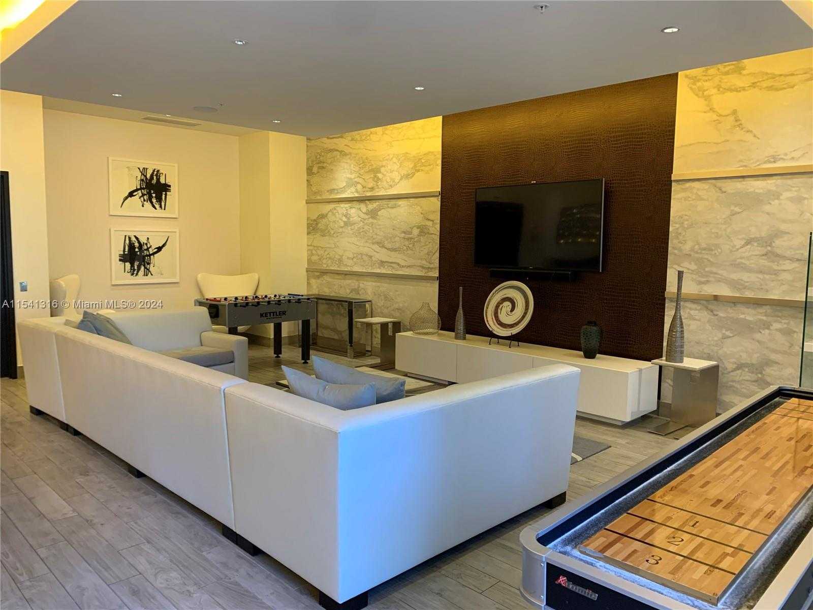 Small Image of 999 SOUTH WEST 1ST AVE #1504, Miami Number 24