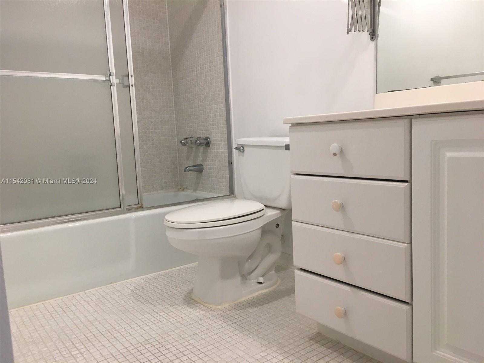 Small Image of 19380 COLLINS AVE #1515, Sunny Isles Beach Number 16