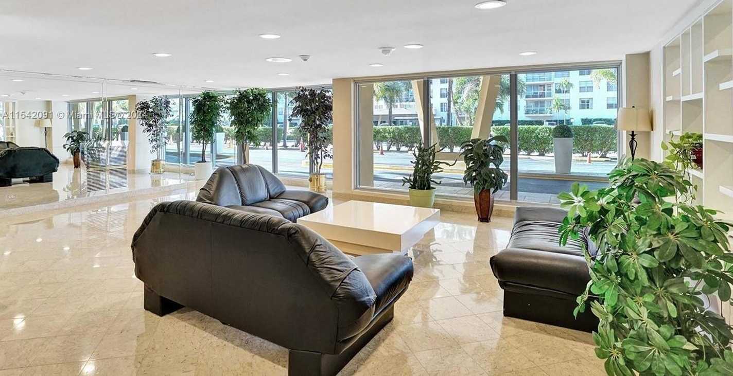 Small Image of 231 174TH ST #M10, Sunny Isles Beach Number 5