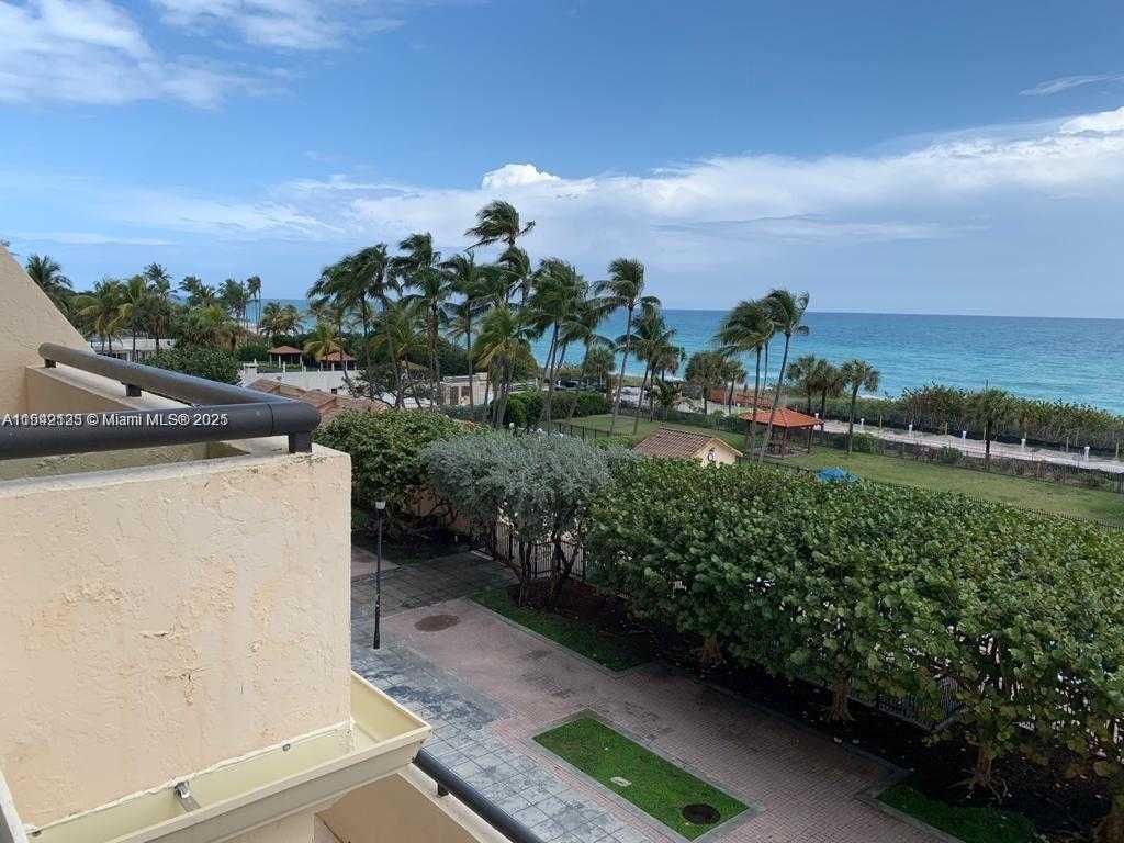 Small Image of 2555 COLLINS AVE #506, Miami Beach Number 21