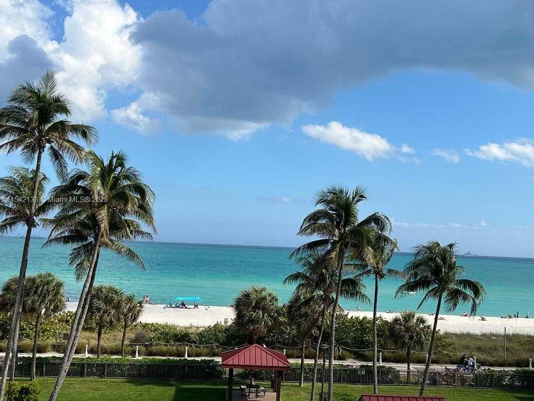 Small Image of 2555 COLLINS AVE #506, Miami Beach Number 34