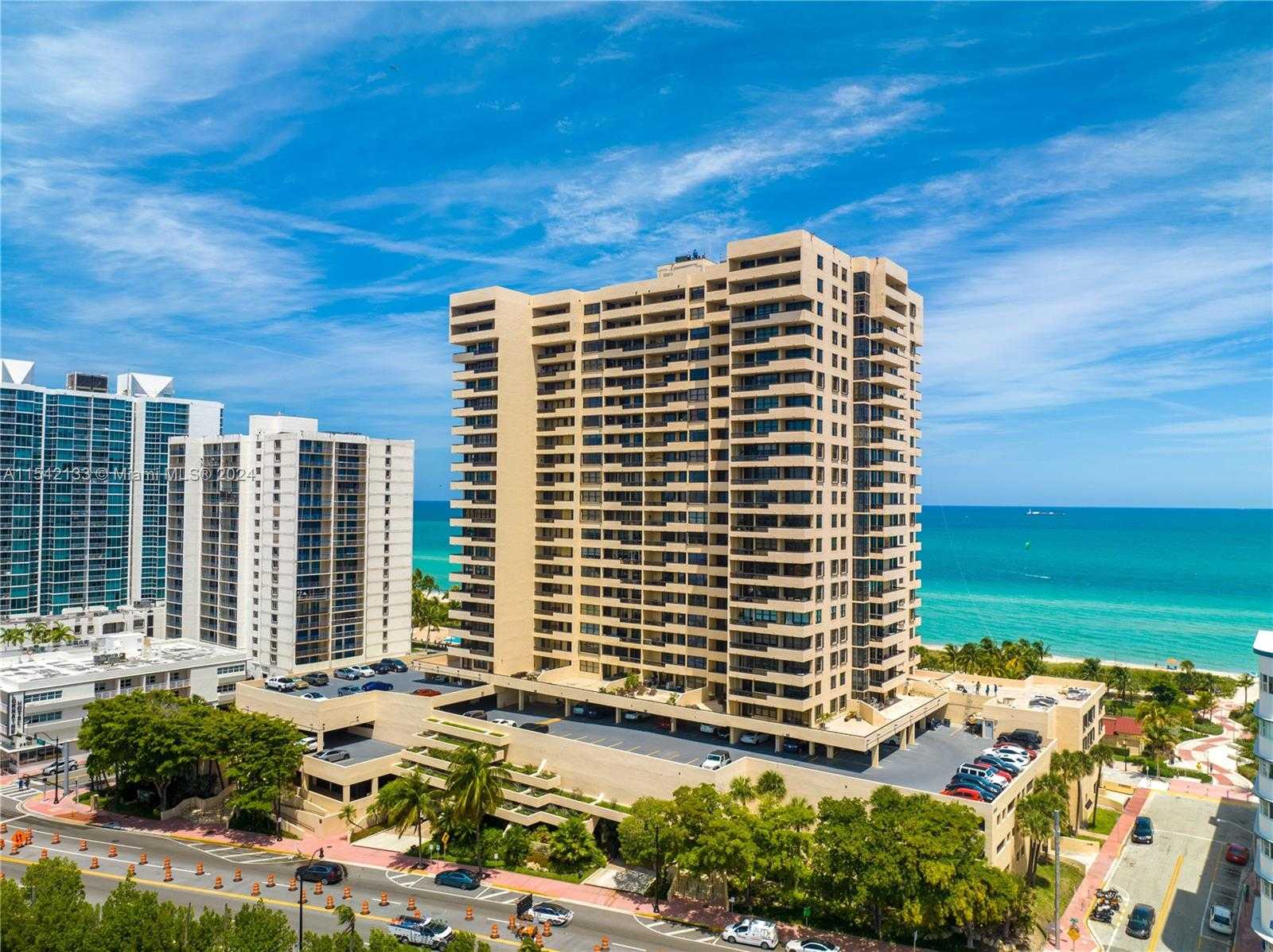 Small Image of 2555 COLLINS AVE #506, Miami Beach Number 47