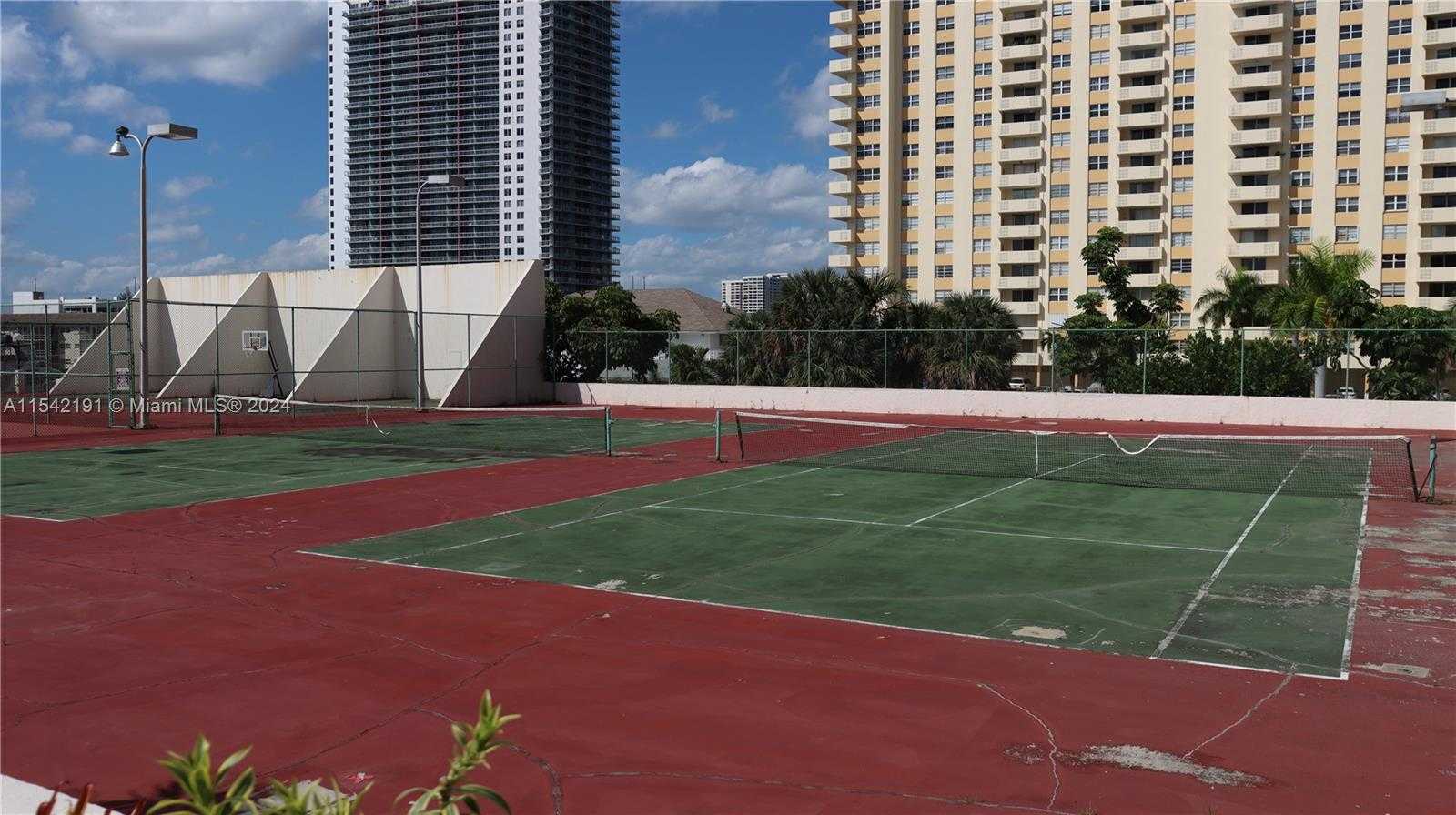 Small Image of 1865 SOUTH OCEAN DR #4F, Hallandale Beach Number 37