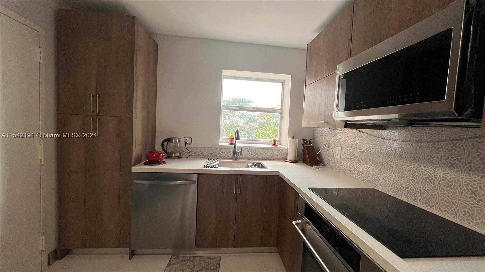 Small Image of 1865 SOUTH OCEAN DR #4F, Hallandale Beach Number 6