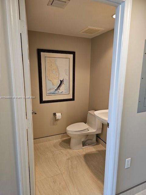 Small Image of 1755 EAST HALLANDALE BEACH BLVD #1004E, Hallandale Beach Number 5