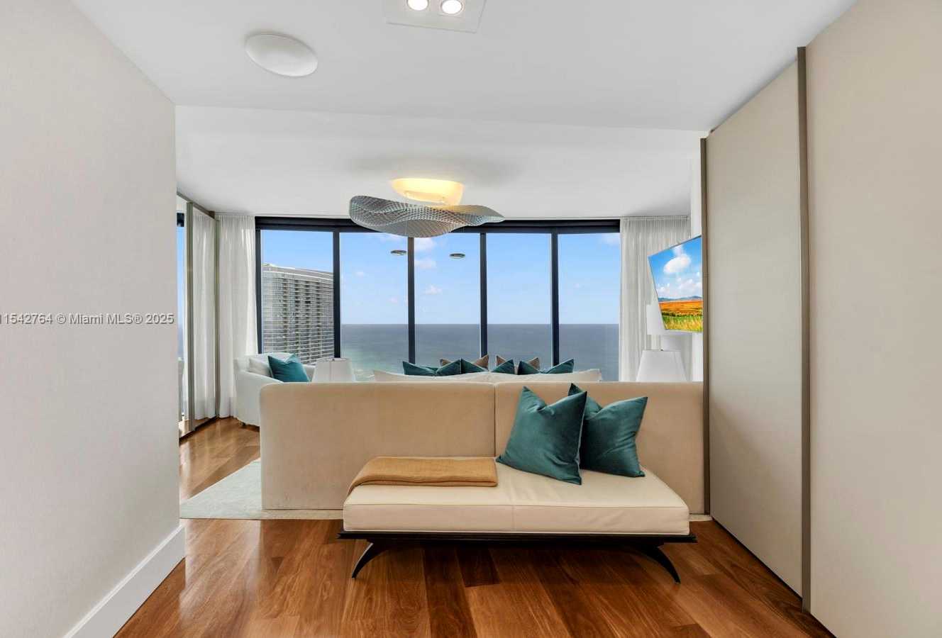 Small Image of 18555 COLLINS AVE #4605, Sunny Isles Beach Number 21