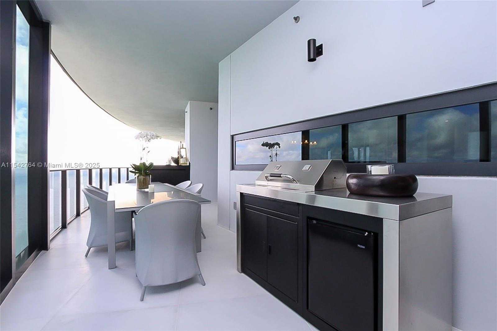 Small Image of 18555 COLLINS AVE #4605, Sunny Isles Beach Number 4