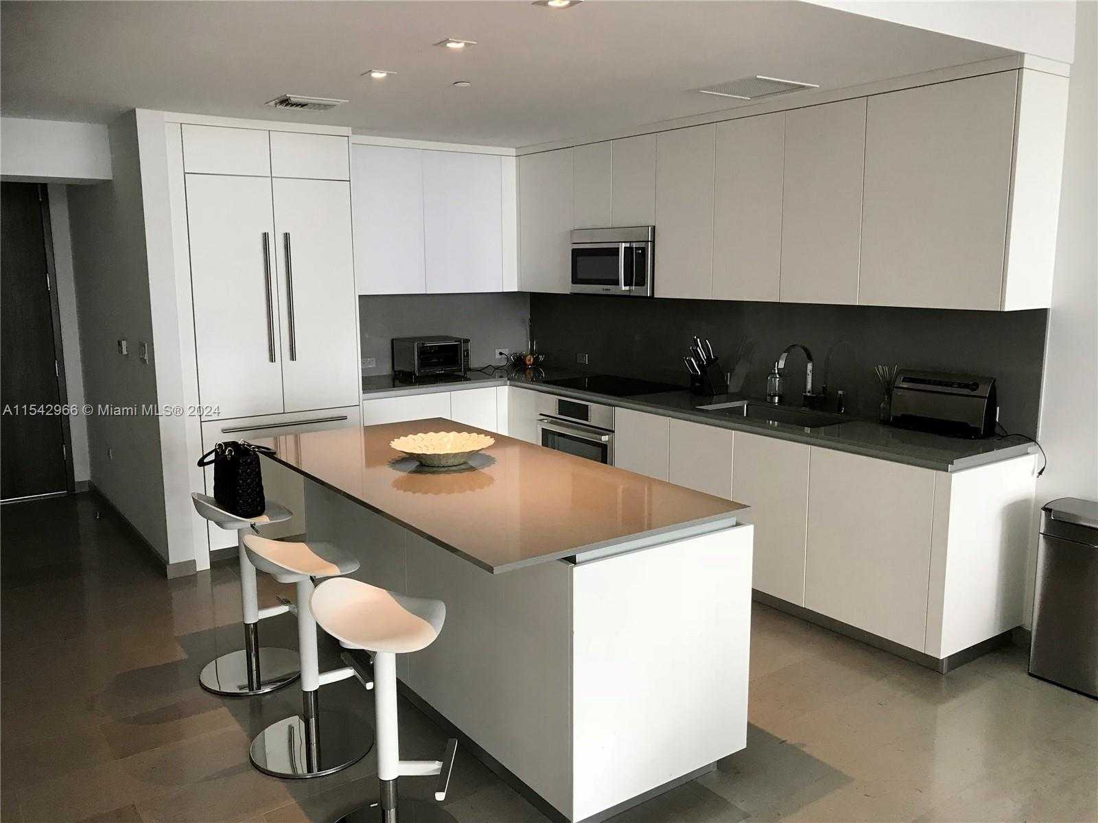 Small Image of 68 SOUTH EAST 6TH ST #2707, Miami Number 12