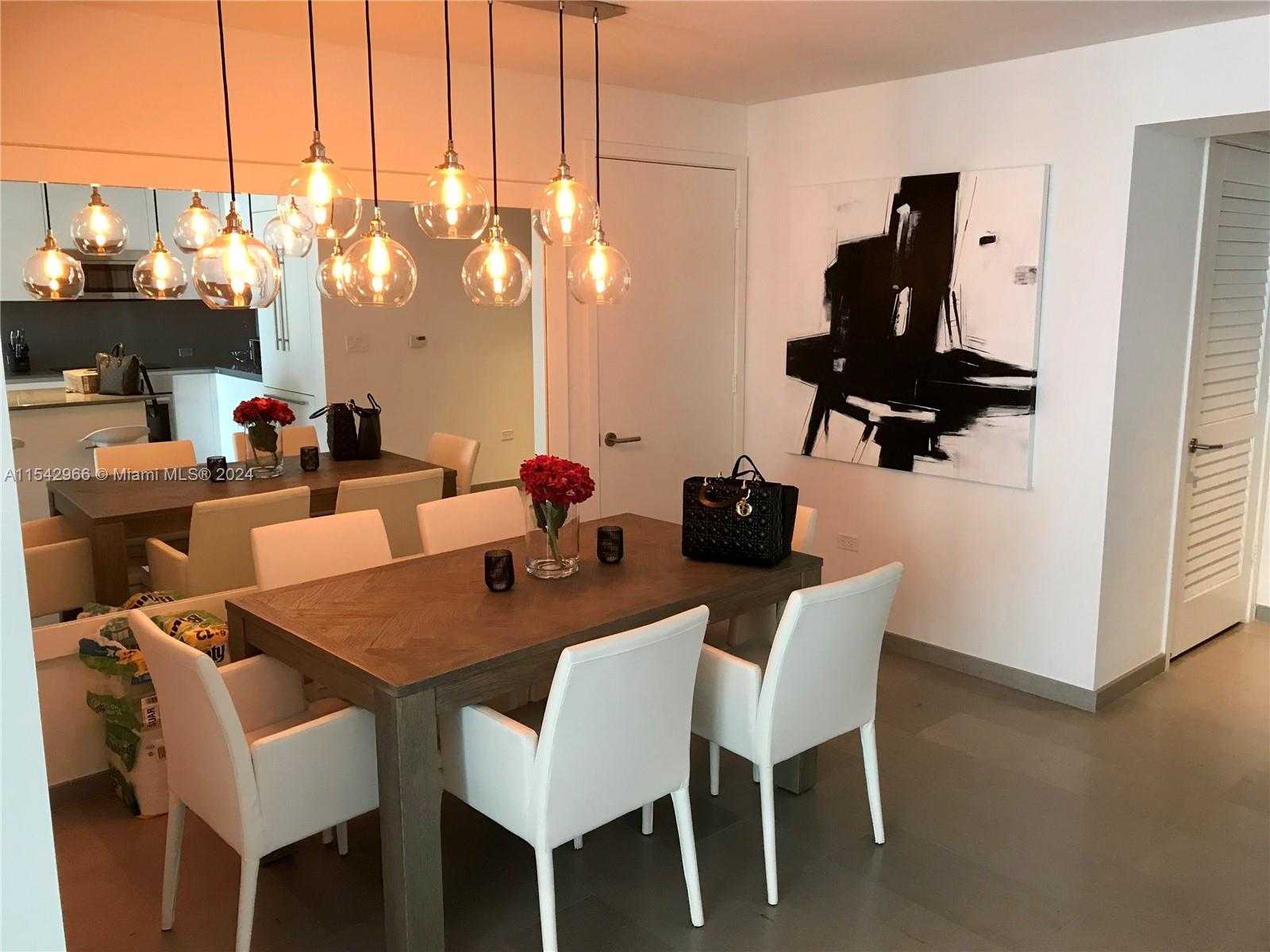 Small Image of 68 SOUTH EAST 6TH ST #2707, Miami Number 14