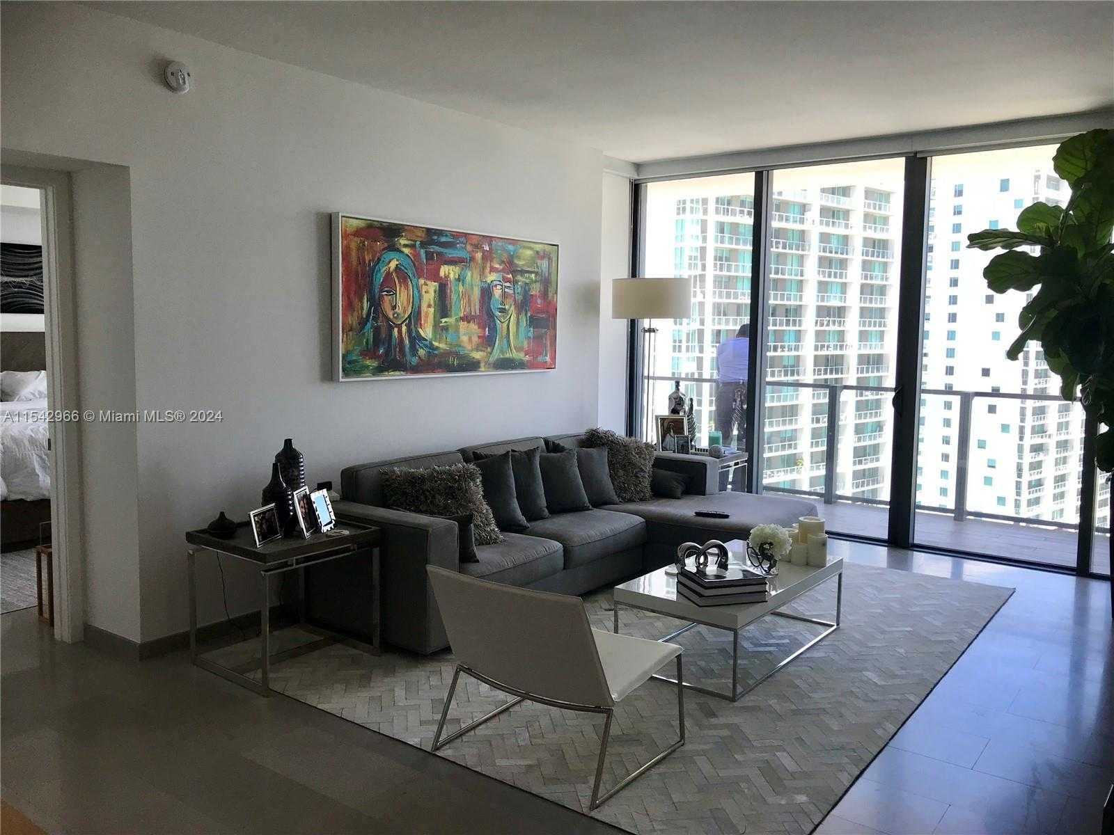 Small Image of 68 SOUTH EAST 6TH ST #2707, Miami Number 17