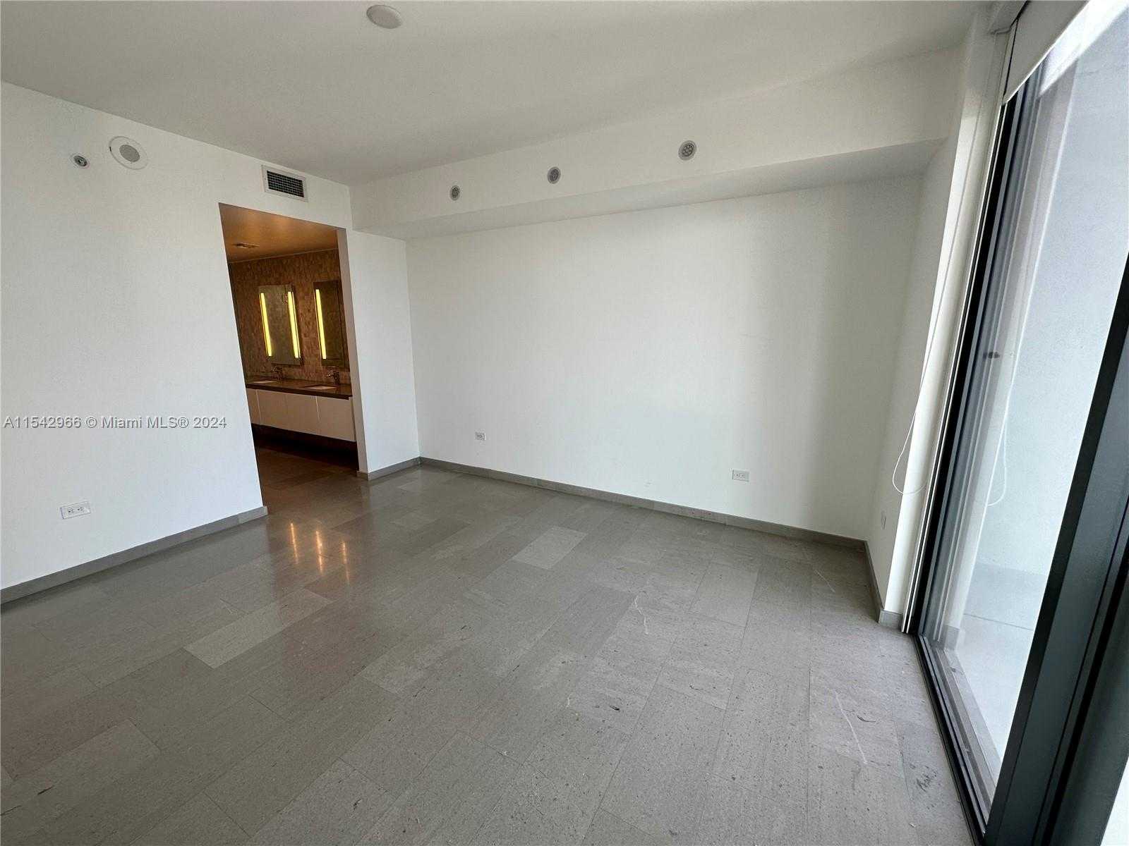 Small Image of 68 SOUTH EAST 6TH ST #2707, Miami Number 22