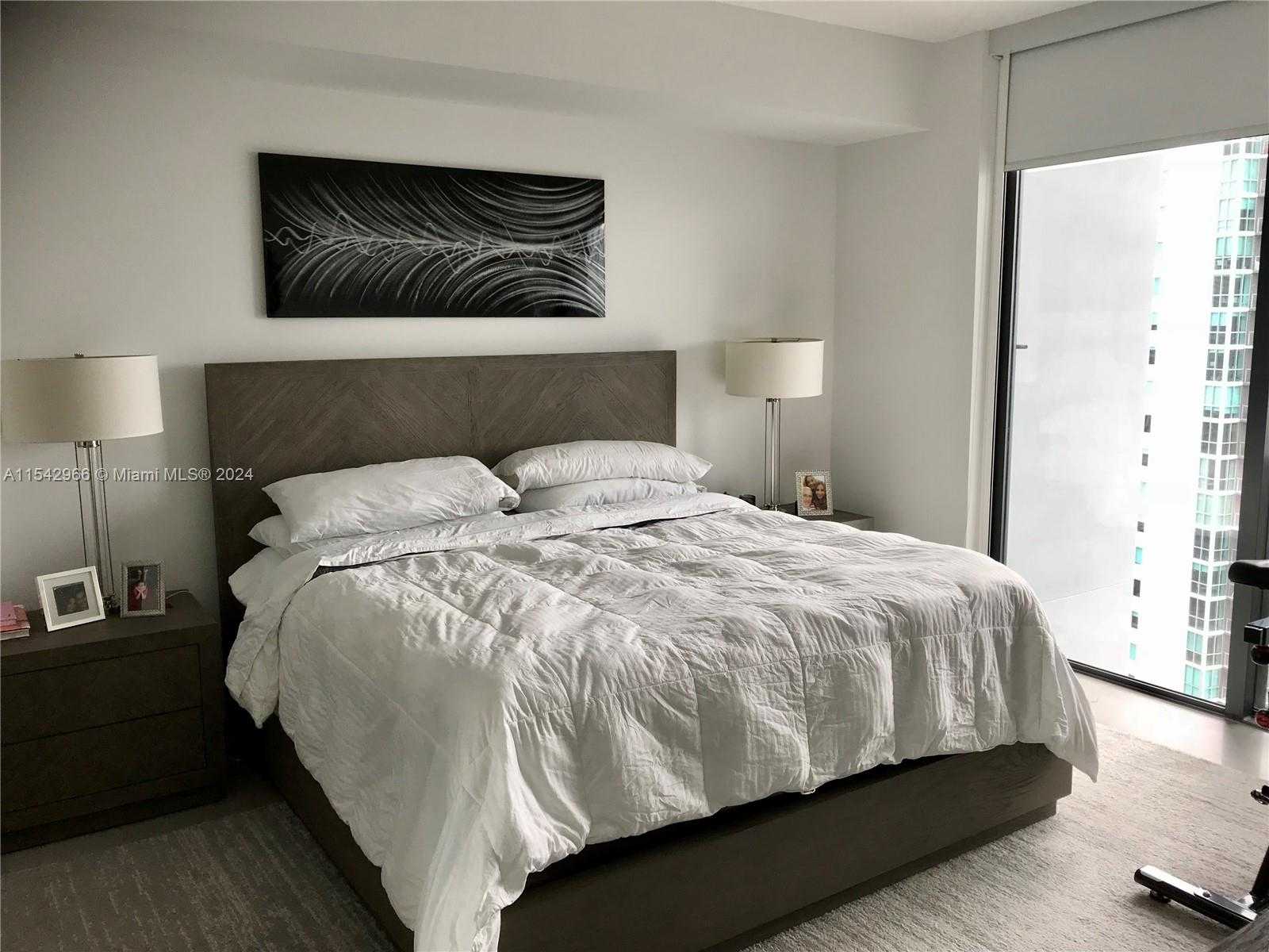 Small Image of 68 SOUTH EAST 6TH ST #2707, Miami Number 26