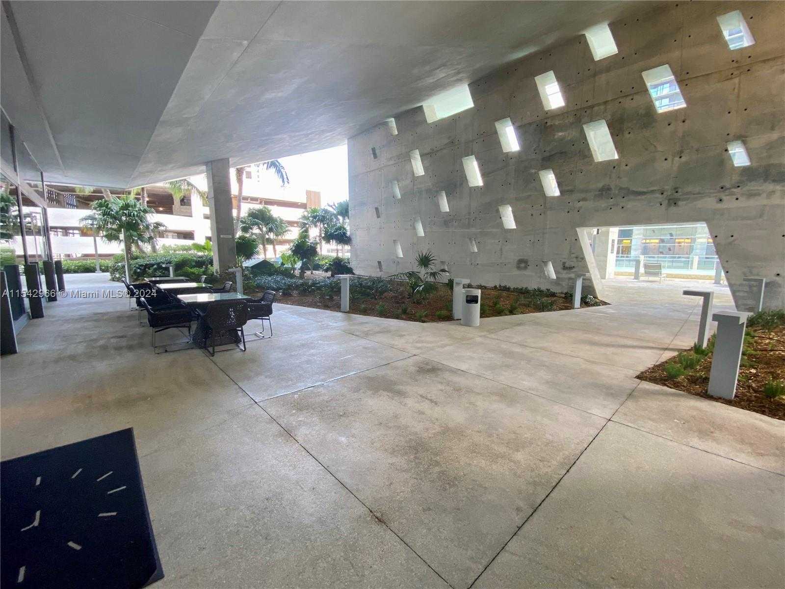 Small Image of 68 SOUTH EAST 6TH ST #2707, Miami Number 40
