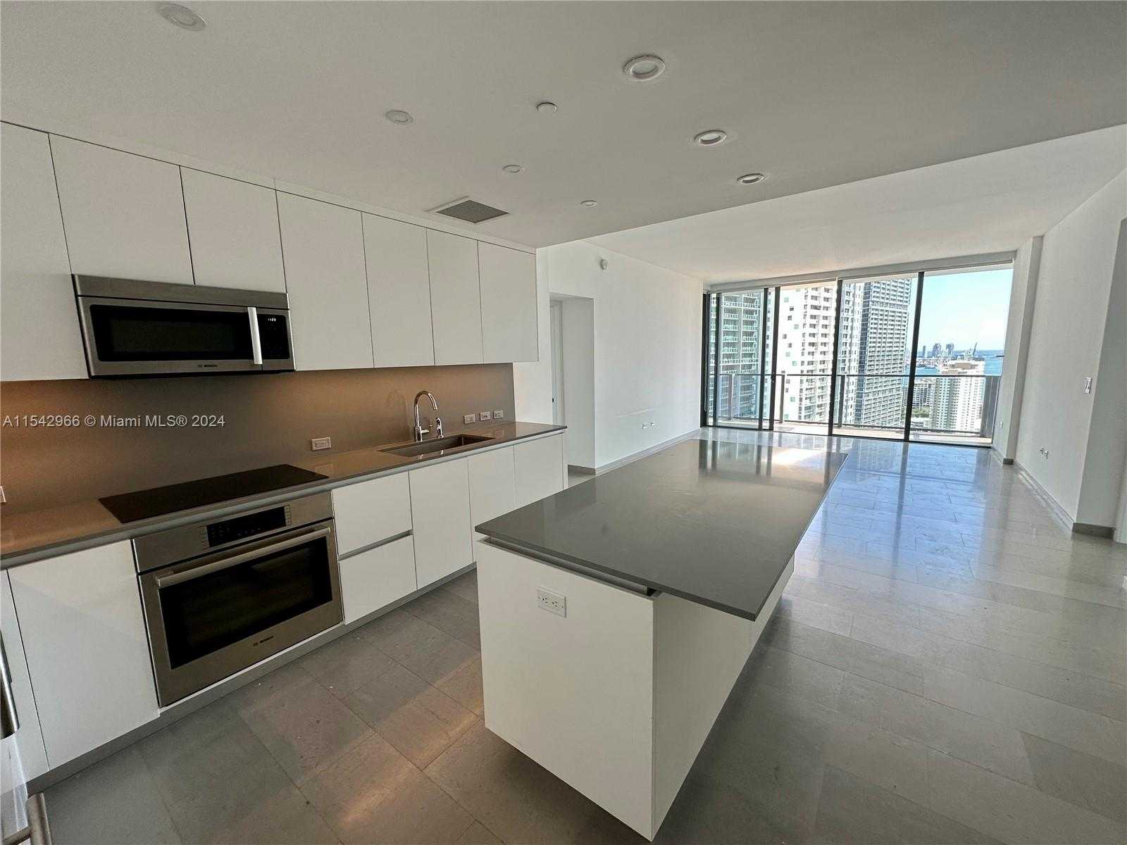 Small Image of 68 SOUTH EAST 6TH ST #2707, Miami Number 8