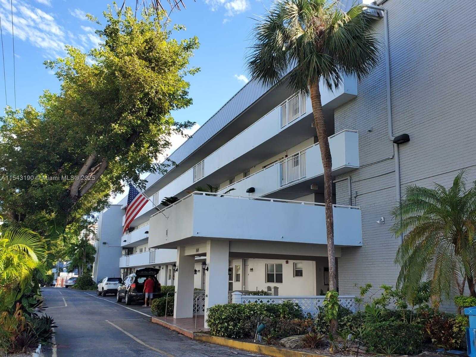 Small Image of 3600 #310, North Miami Beach Number 18