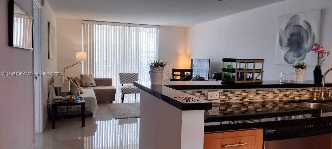 Small Image of 3600 #310, North Miami Beach Number 7