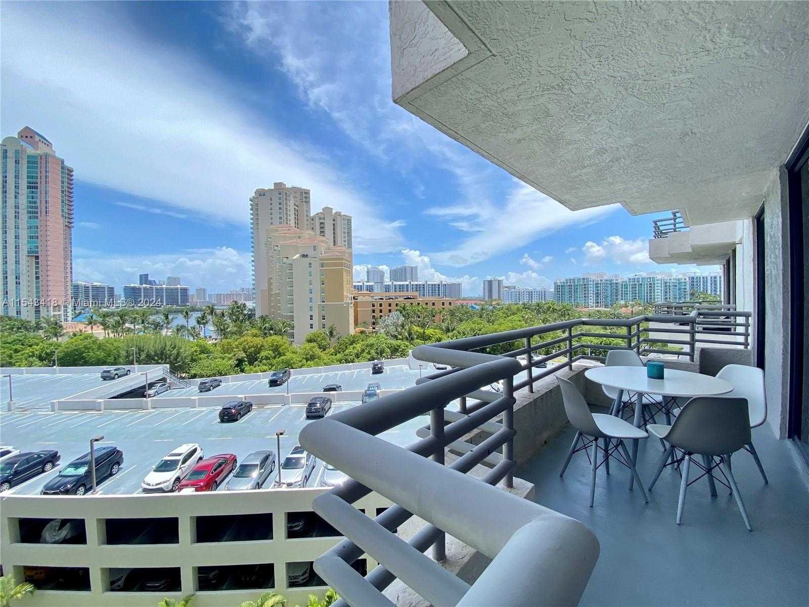 Small Image of 3300 NORTH EAST 191ST ST #817, Aventura Number 13
