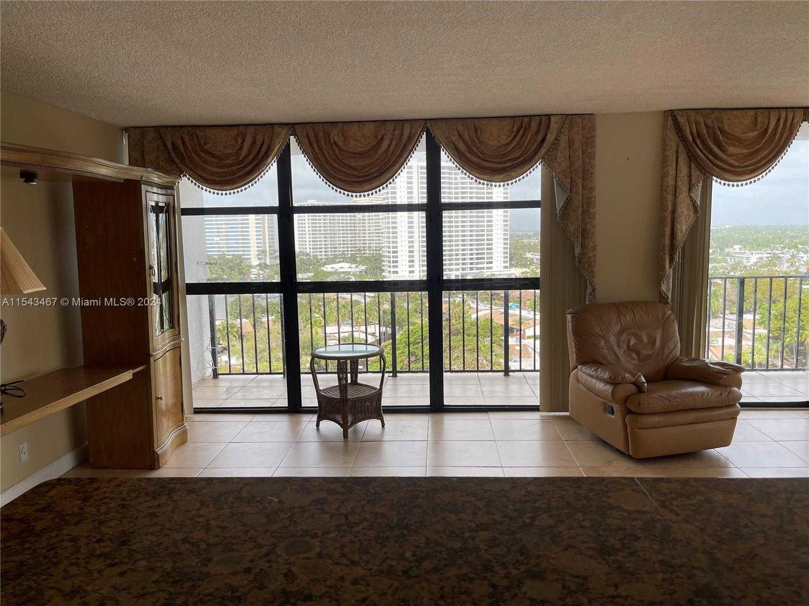 Small Image of 200 Leslie Dr, Hallandale Beach, FL 33009, USA Number 11