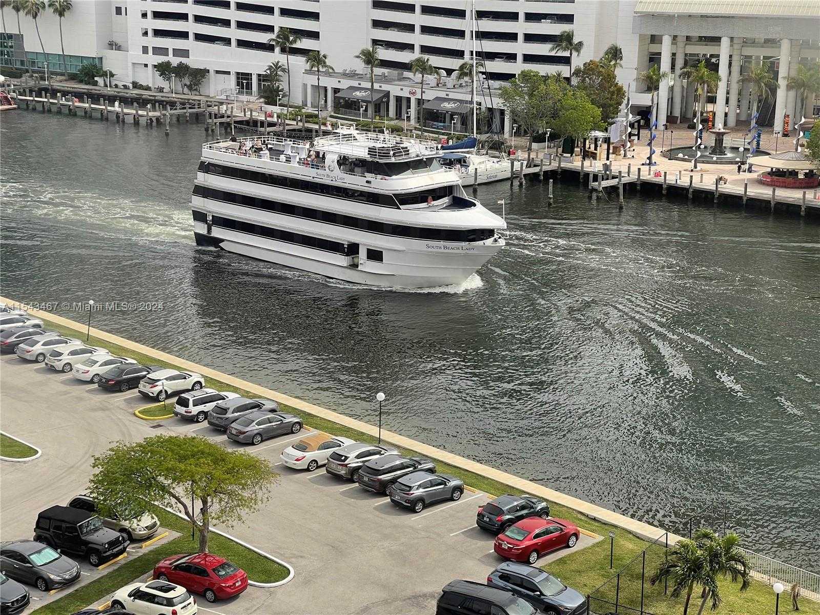 Small Image of 200 Leslie Dr, Hallandale Beach, FL 33009, USA Number 29