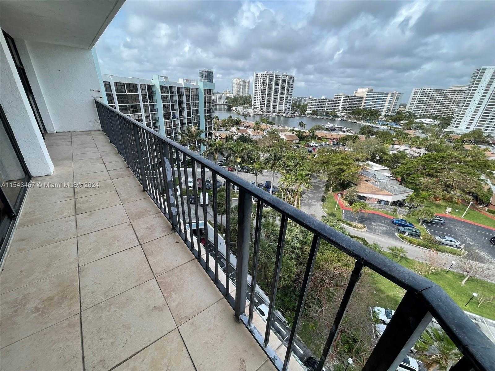 Small Image of 200 Leslie Dr, Hallandale Beach, FL 33009, USA Number 32