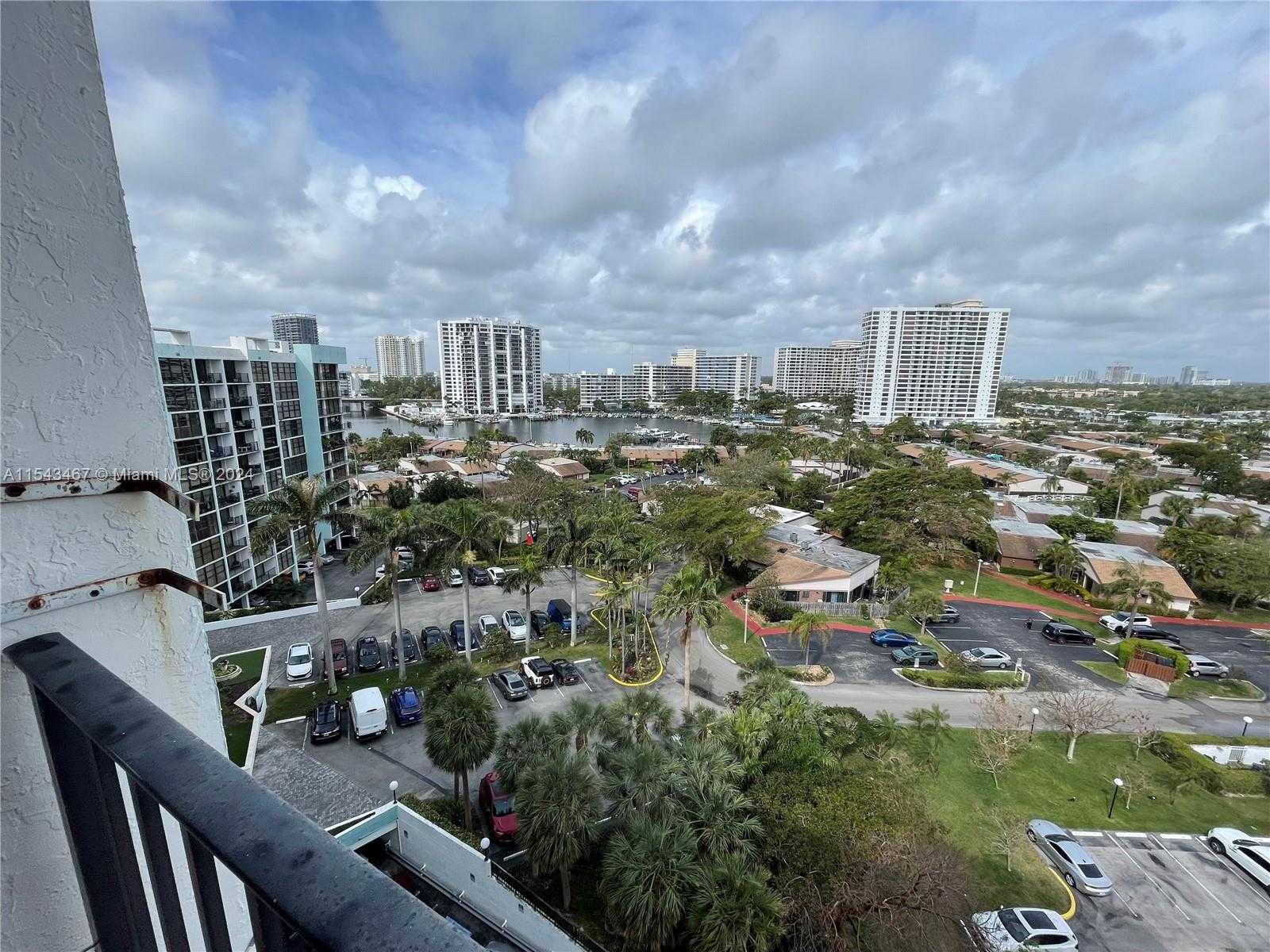Small Image of 200 Leslie Dr, Hallandale Beach, FL 33009, USA Number 37