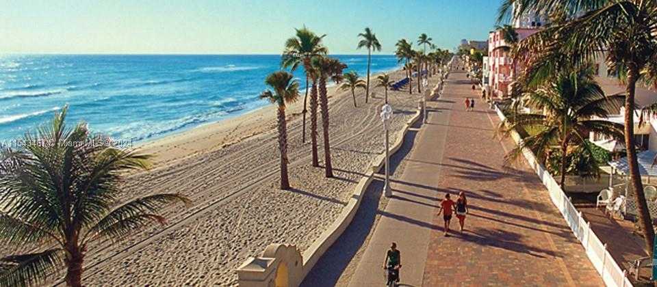 Small Image of 200 Leslie Dr, Hallandale Beach, FL 33009, USA Number 4