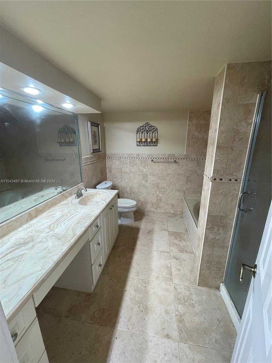 Small Image of 200 Leslie Dr, Hallandale Beach, FL 33009, USA Number 6