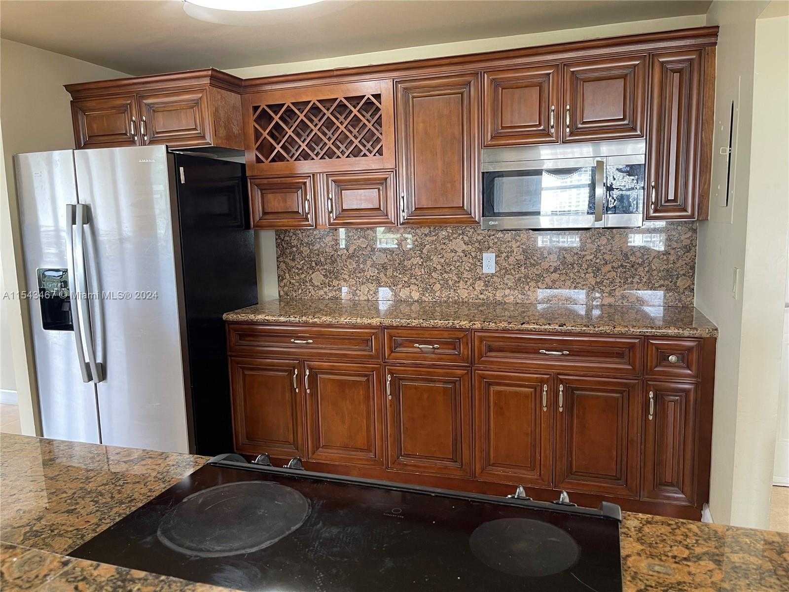 Small Image of 200 Leslie Dr, Hallandale Beach, FL 33009, USA Number 9