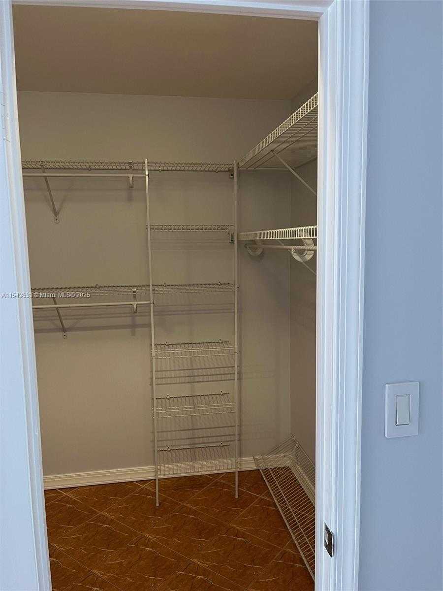 Small Image of 2801 NORTH EAST 183RD ST #2103W, Aventura Number 14
