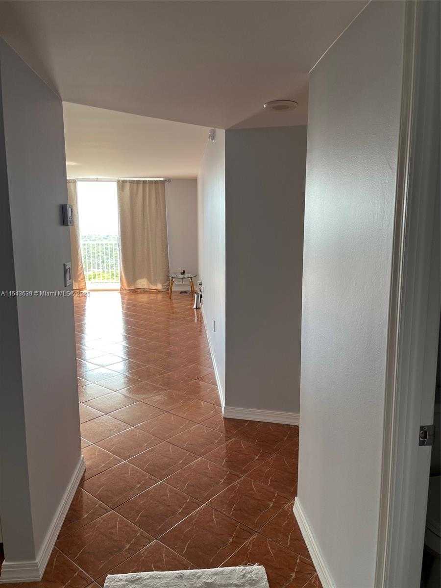 Small Image of 2801 NORTH EAST 183RD ST #2103W, Aventura Number 4