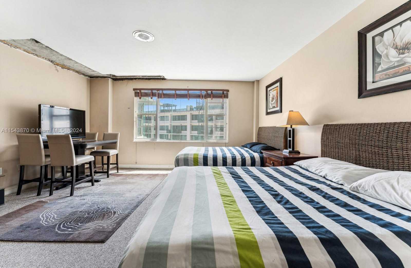 Small Image of 5255 COLLINS AVE #12B, Miami Beach Number 10