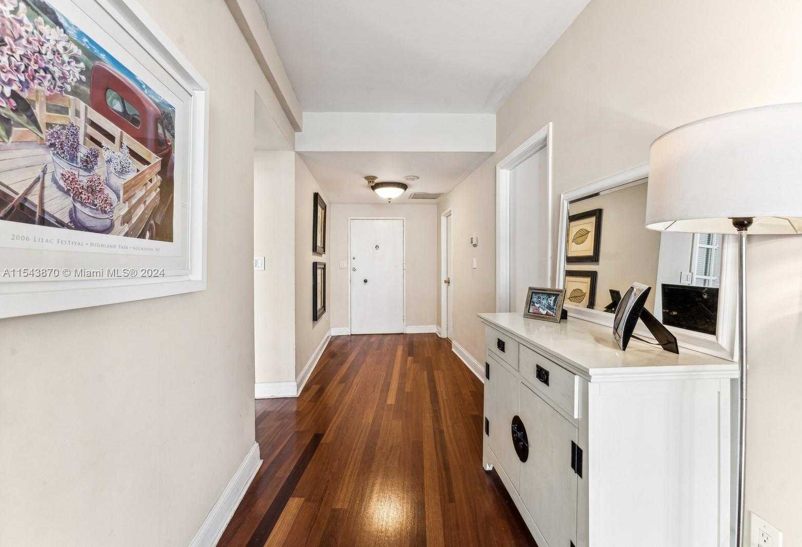 Small Image of 5255 COLLINS AVE #12B, Miami Beach Number 7