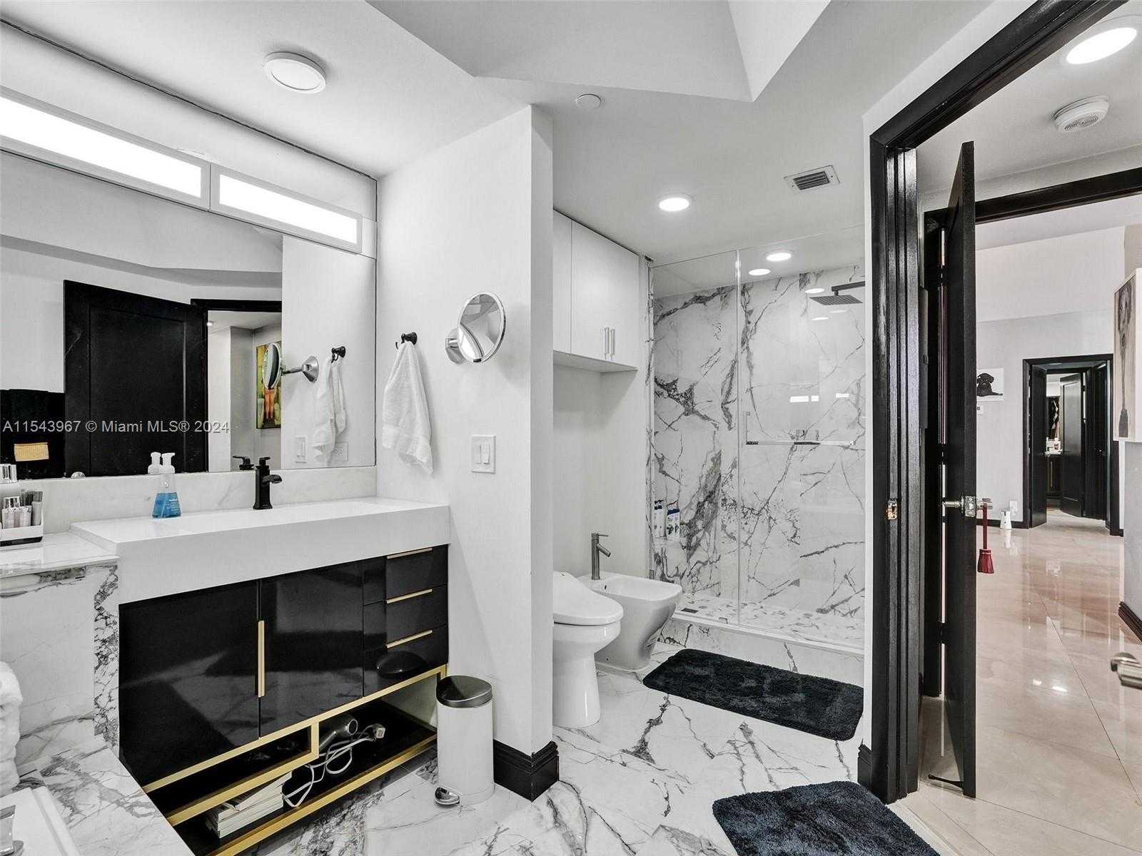 Small Image of 3000 Island Blvd, Aventura, FL 33160, USA Number 14
