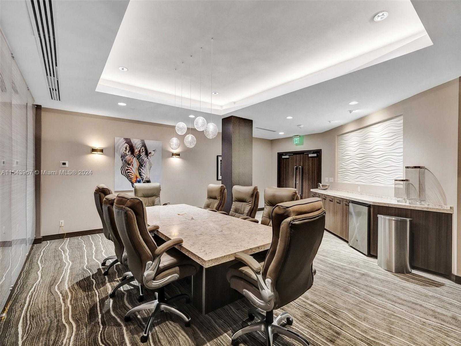 Small Image of 3000 Island Blvd, Aventura, FL 33160, USA Number 34