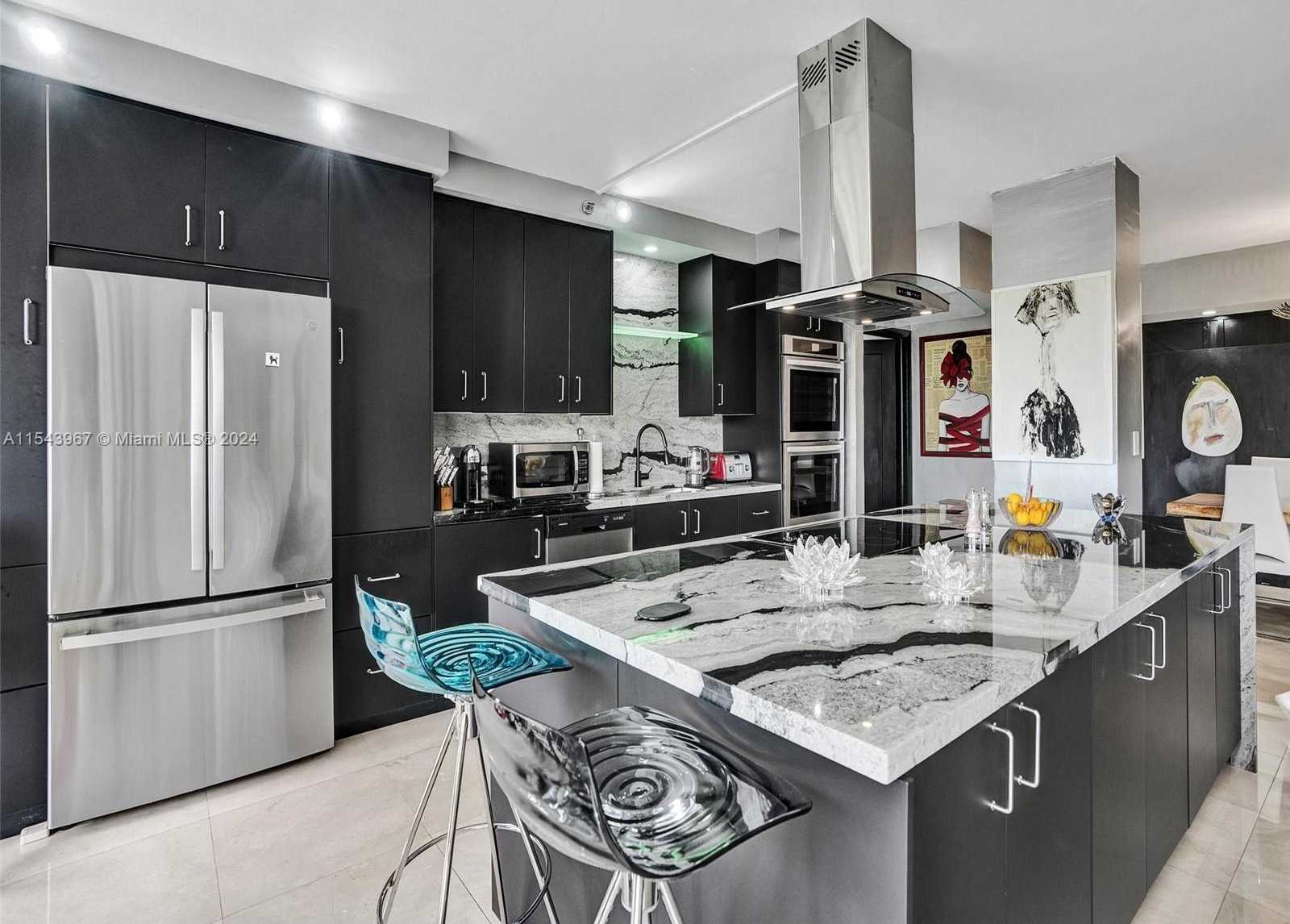 Small Image of 3000 Island Blvd, Aventura, FL 33160, USA Number 6