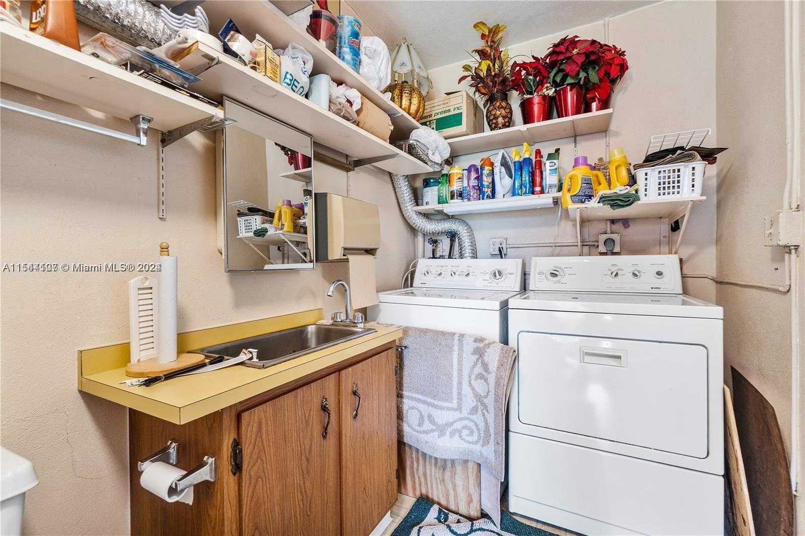 Small Image of 5775 WEST FERNLEY DR W #107, Palm Beach Number 10