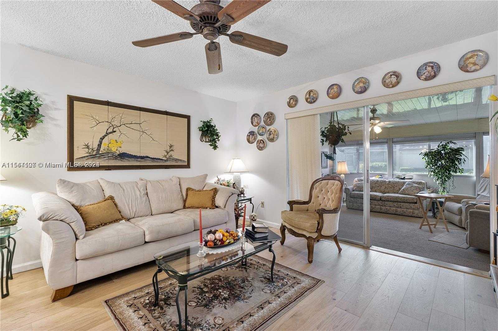 Small Image of 5775 WEST FERNLEY DR W #107, Palm Beach Number 2